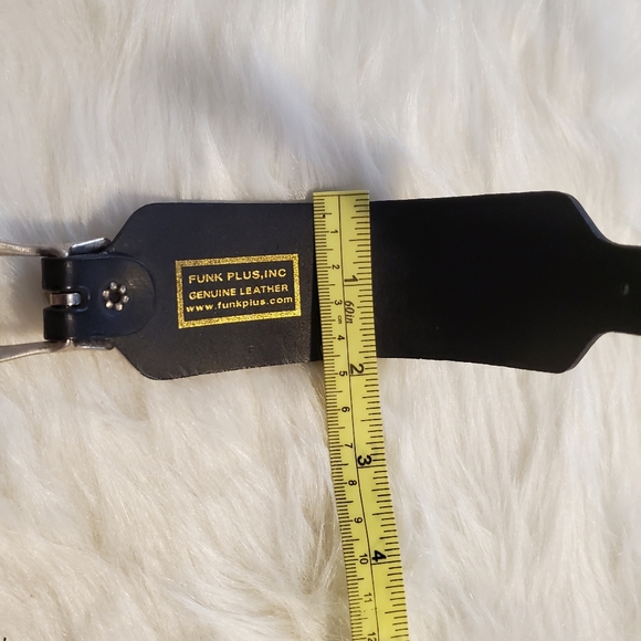 Leather Cuff Bracelet - Picture 3 of 8